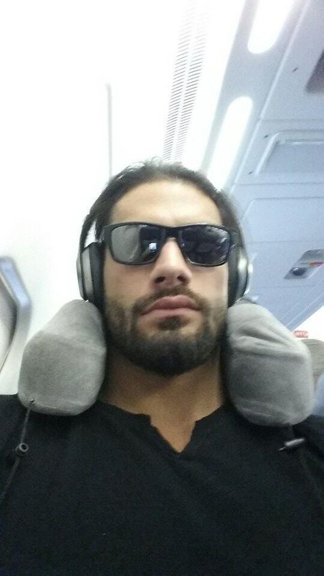 Roman Reigns selfies are always hot! Roman Reigns Smile, Roman Reigns Wwe Champion, Wwe Dean Ambrose, Roman Reigns Shirtless, Joe Anoaʻi, Roman Regins, Wwe Superstar Roman Reigns, Roman Reings, Wwe World