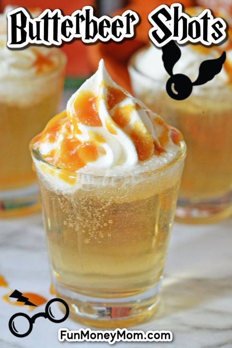 Essen, Butterbeer Shots Harry Potter, Harry Potter Inspired Alcoholic Drinks, Butter Beer Jello Shots Harry Potter, Harry Potter Beer Olympics, Butter Beer Shots Harry Potter, Spiked Butterbeer Recipe, Harry Potter Shots Alcohol, Potion Drinks Halloween