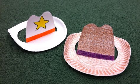 SRC 2015 Paper Plate Cowboy Hat Craft Rodeo Crafts, Wild West Activities, Wild West Crafts, Cowboy Hat Crafts, Texas Crafts, Cowboy Crafts, Wild West Theme, Paper Plate Crafts For Kids, Western Crafts