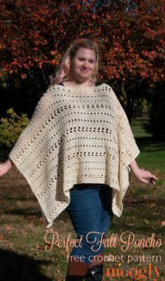 Perfect Fall Poncho by Moogly Crochet Cape Pattern, Col Crochet, Fall Poncho, Crochet Cape, Crochet Poncho Free Pattern, Crochet Patron, Mode Crochet, Crochet Poncho Patterns, Crochet Shawls And Wraps