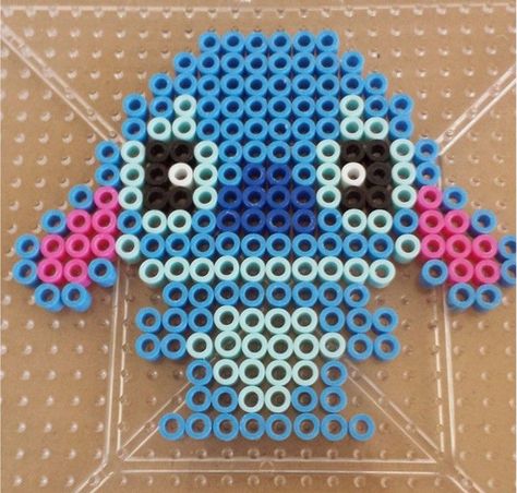 Stitch pattern Beads Quilt, Perler Bead Disney, Easy Perler Bead Patterns, Melty Bead Patterns, Easy Perler Beads Ideas, Pearl Beads Pattern, Art Perle, Fuse Bead Patterns, Hama Beads Design