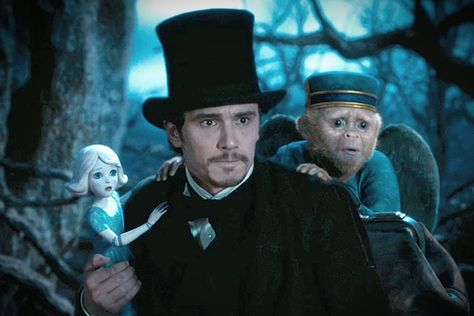 Movie Review: Oz The Great and Powerful | Kiss The Clouds James Franco, Steampunk Movies, Oz The Great And Powerful, Water For Elephants, Disney Live Action, Movies And Series, Art Disney, China Dolls, Character Actor