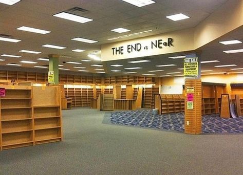 Backrooms Library The End Is Near Liminal Space Fever Dream Core, Borders Bookstore, Weird Core, Dream Core, Dreamcore Aesthetic, Weirdcore Aesthetic, Am I Dreaming, Nostalgia Core, Nostalgic Pictures