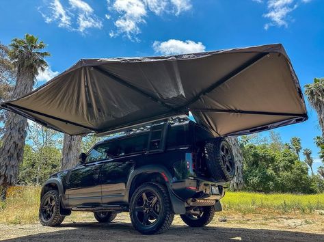 Awning action in a tip top locale 👌 from: @secondbreath TAG US or use #carcamppro to get featured ——————————————————————— #carcamppro #overlanding #offroad #offroading #camping #rooftoptent #adventure #outdoors #outdoorphotography #getoutside #camplife #4x4 #dreamcar #rockcrawlers #landrover #defender #sandiegooffroad #sandiegoviews Outdoor Photography, San Diego, Landrover Defender, Roof Top Tent, Camping Life, Get Outside, Land Rover, Awning, Dream Cars