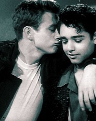 james dean & sal mineo, many rumors about these two. Dean was known to be gay or bisexual, Mineo was admittedly gay. Cary Grant, Sal Mineo, James Dean Photos, Gay History, Pier Paolo Pasolini, Tyrone Power, Montgomery Clift, Anthony Perkins, Hooray For Hollywood