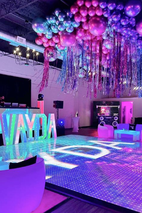 Check out this fantastic disco Sweet 16! The decor is amazing!! See more party ideas and share yours at CatchMyParty.com Sweet 16 Prom Theme, Neon Theme Sweet 16, Sweet 16 Night Club Theme, Glow Sweet 16 Party, Sweet 16 Party Outfits, Disco Sweet 16 Party, Sweet 16 Disco Party, Club Theme Party Ideas, Disco Sweet 16