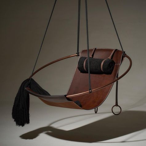 Leather Swing Chair, Leather Sling Chair, Unusual Furniture, Slow Design, Studio Foto, Hanging Swing Chair, Hanging Swing, Swing Chair, Sling Chair