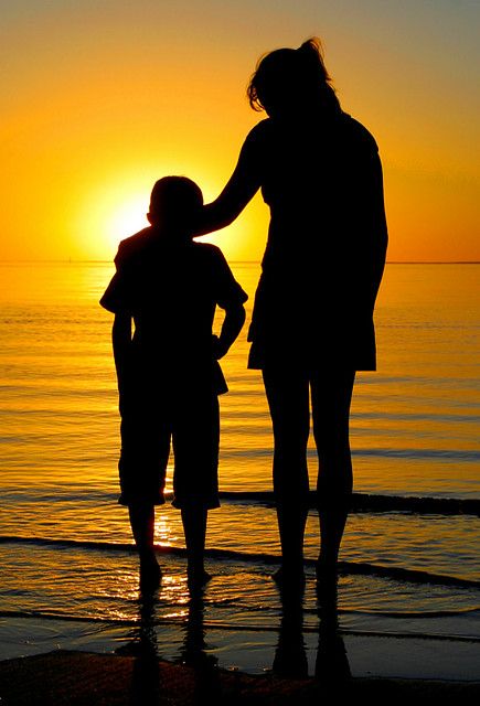 Mother Son Silhouette, Mom And Son Silhouette, Mother Son Photography Older, Mother And Son Silhouette, Mom And Older Son Photo Ideas, Mother Pic, Mom And Son Photo Ideas, Mothers Pictures, Mom With Son