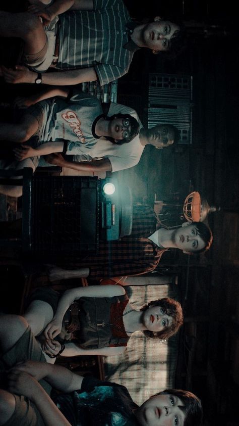 It Movie Aesthetic Wallpaper, It Wallpaper 2017, Loser Club Aesthetic, Es Pennywise, It Wallpaper, It Aesthetic, Loser Club, It Movie, You'll Float Too