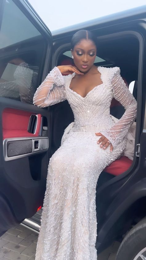 Nigerian Bridal Dress, Senegalese Wedding Dresses, Bride Reception Dress, Nigerian Wedding Dresses Traditional, Bride Reception Dresses, Glam Wedding Dress, Plain Wedding Dress, African Wedding Attire, Civil Wedding Dresses