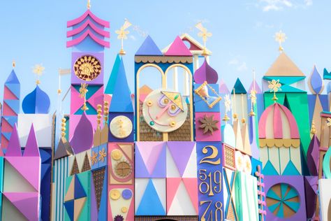 it's a small world at Tokyo Disneyland is simply gorgeous! Disney Resorts, Tokyo Disneyland, Small World Disneyland, Mary Blair Art, It’s A Small World, It's A Small World, Disneyland Pictures, Tokyo Disney, Tokyo Disney Resort