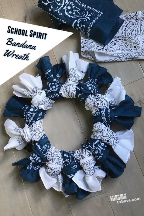 Looking for a way to show school spirit in your decor? Follow the tutorial to make this easy bandana wreath for the win! Belem, School Spirit Crafts, Bandana Wreath, Diy Room Decor For Teens, Small Wreaths, Do It Yourself Crafts, Wreath Tutorial, School Diy, School Colors