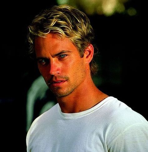 The Fast and the Furious Nostalgia: Go Back to the Beginning With These Pictures Vin Diesel, Brian Oconner, The Fast And The Furious, Fast And The Furious, Furious Movie, Paul Walker Pictures, Rip Paul Walker, Paul Walker Photos, The Furious