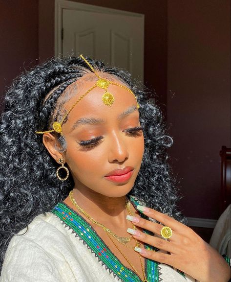 #culture #habesha kemis #tigray #braids Front Lace Wigs, Curly Human Hair Wigs, Ethiopian Jewelry, Wigs Curly, Habesha Kemis, Wigs Glueless, Glueless Wigs, Hairdos For Curly Hair, 360 Lace Wig