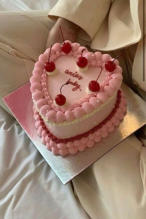 25th photoshoot ideas Pink Heart Shaped Cake Aesthetic, Pretty Birthday Cakes Heart, Cute Birthday Cakes Aesthetic Pink, Strawberry Heart Shaped Cake, Aesthetic Heart Cake Birthday, Cute Heart Cakes Aesthetic, Pink Bday Cake Aesthetic, Bday Cake Heart, Aries Heart Cake