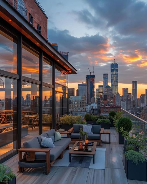 Dream New York City Loft? 🗽 - By: @luxrevive - #modernhomes #modernhome #modernarchitecture #villa #haus #interiorlove #dreamhouse… | Instagram Boston Condo, Apartamento New York, Penthouse Aesthetic, Penthouse Luxury, Nyc Penthouse, New York Penthouse, Apartment View, Luxury Penthouse, Appartement Design