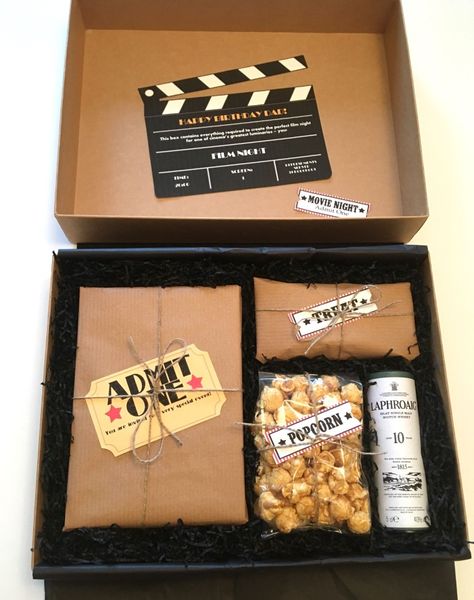 Movie Gift Box Ideas, Movie Date Box Gift Ideas, Movie Gifts Ideas, Gift Box Ideas Chocolate, Movie Night Gift Box Ideas, Gift Box Themes, Themed Box Gifts, Gift Box Theme Ideas, Film Gift Ideas