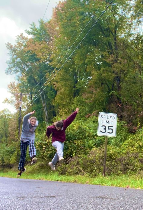 Chaotic Best Friends, Enfp And Entp, New York Nature, Rain Road, Best Friends Love, Mbti Meme, Season Aesthetic, Nature Rain, Funny Poses