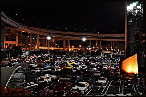 Car Meet in Japan Japan Race Cars, Japan Car Meet Aesthetic, Tokyo Car Meet Aesthetic, Tokyo Underground Car Meet, Daikoku Car Meet, Car Meet Night, Car Meets Night, Japan Car Meet, Tokyo Car Meet