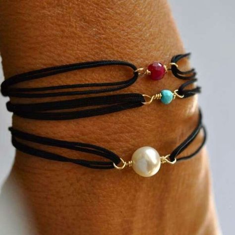 Simple Homemade Jewelry, Stack Bracelets Diy, Simple Diy Jewelry Ideas, Diy Armband, Leather Beads, Bracelets Leather, Gelang Manik-manik, Pulseras Diy, Stacking Bracelets