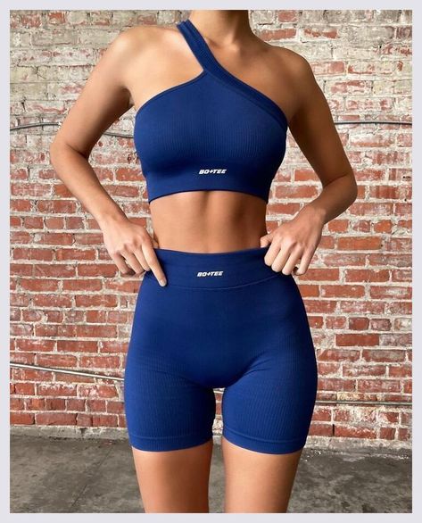 Healing Salve, Cute Gym Outfits, Fitness Wear Outfits, Cute Workout Outfits, Workout Tops For Women, Gym Fits, Gym Clothes Women, Workout Sets, Gym Style