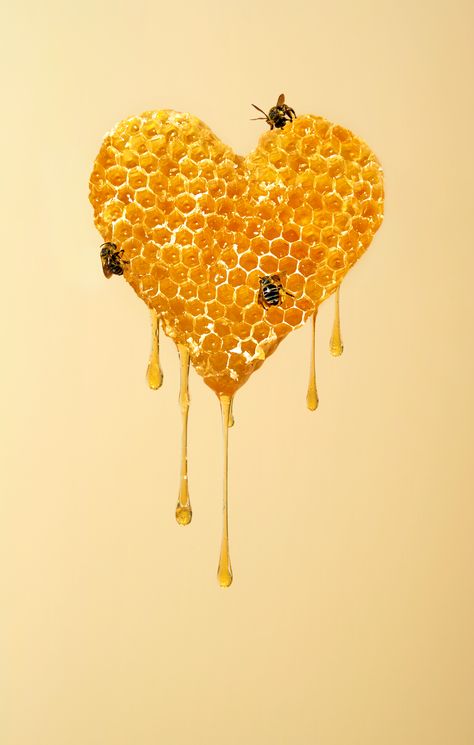 Honeycomb Aesthetic, Honeycomb Heart, Honey Art, Honey Logo, Bee Nails, Humble Bee, Aesthetic Health, Tattoo Health, Cd Cover Design