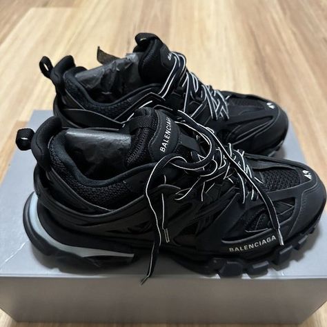 Size 43 - Balenciaga Track LED Low Black Balenciaga Led Track, Balenciaga Track Shoes, Balenciaga Track Outfit, Balenciaga Track Led, Track Balenciaga, Balenciaga Tracks, Balenciaga Track Black, Track Outfits, Black Balenciaga