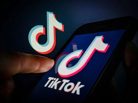 TikTok has taken the world by storm since its release in 2016. With over 1 billion monthly active users, it has become one of the most popular social media platforms today. TikTok allows users to create and share short videos, ranging from dances to lip-syncing and funny skits. In this article, we will explore the […] The post The advantages of ssstik.io: A short review or quick guide to downloading TikTok videos for free appeared first on Urban Splatter. Looking Glass Self, How To Make Boba, Funny Skits, Logo Tiktok, Go Viral On Tiktok, Tiktok Us, Viral On Tiktok, Thumbs Down, Lip Sync