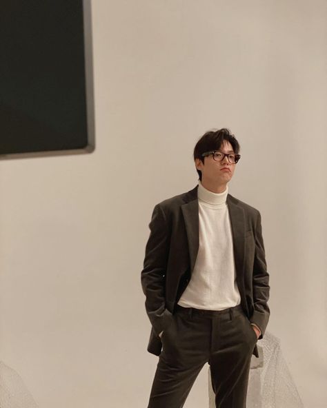 Lee Min Ho Instagram, Girl Boss Outfit, Lee Min Ho Kdrama, Lee Min Ho Photos, Lee Jun-ho, Park Bogum, Boyfriend Wallpaper, New Actors, Handsome Korean Actors