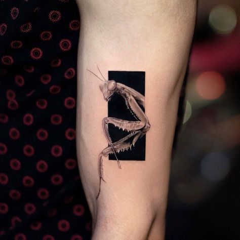 Black Box Tattoo Ideas, Solid Black Tattoo Cover Up, Black Box Tattoo, Black Rectangle Tattoo, Black Background Tattoo, Small Realism Tattoo, Black Square Tattoo, Surreal Tattoo Ideas, Cover Up Tattoo Design