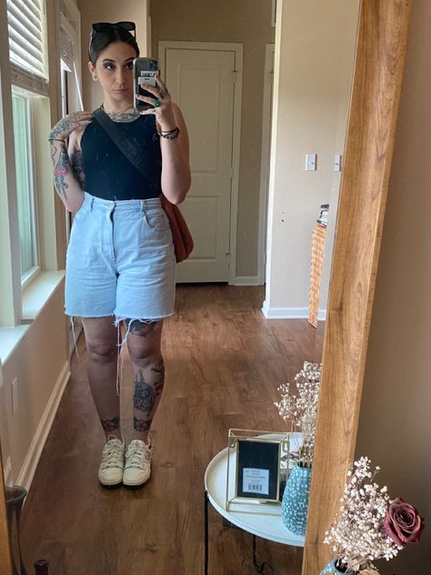 Summer Movie Date Outfit Casual, Comfortable Cute Summer Outfits, Mid Size Jean Shorts Outfit, Mid Size Tattooed Women, Old Navy Style, Thrift Tattoo, Bike Shorts Outfit Midsize, Denim Shorts Outfit Midsize, Mid Size Denim Shorts Outfit