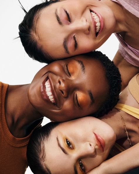 Glossier Eyeshadow, Glossier Campaign, Makeup Glossier, Monochrome Makeup, Glossier Beauty, Glossy Eyeshadow, Campaign Photography, Fall Beauty, Gracie Abrams