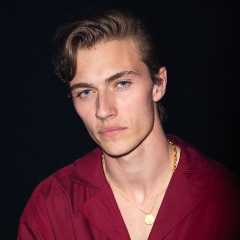 The Most Famous Male Models Of All Time | British Vogue | British Vogue Famous Male Models, Mud Masks, Tyson Beckford, Vogue British, Lucky Blue Smith, Tousled Hair, Asymmetrical Bob, Lucky Blue, Wellness Trends