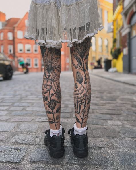 Botanical Tattoo Sleeve, Flower Leg Tattoos, Back Of Leg Tattoos, Tattoo Uk, Tarot Tattoo, Garden Tattoos, London Tattoo, Floral Tattoo Sleeve, Plant Tattoo