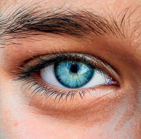 Best eye makeup for your eye color Eyes Aesthetic Wallpaper, Ocean Eyes Aesthetic, Photo Oeil, Mata Biru, Eyes Aesthetic, Beautiful Eyes Color, Blue Green Eyes, Ocean Eyes, Eye Pictures