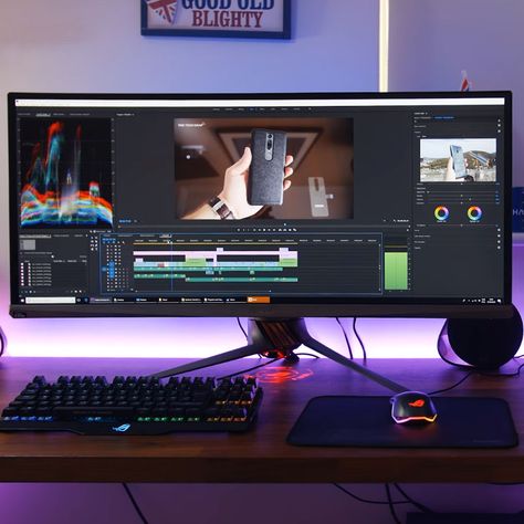 Pc Video Editing Setup, Editor Wallpaper Pc, Video Editor Desk Setup, Video Making Aesthetic, Working On Computer Video, Editor Setup, Video Editing Setup, Video Editing Aesthetic, Pc Editing