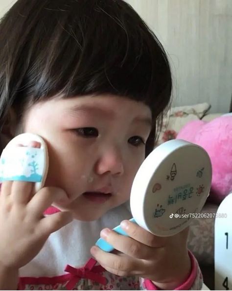 Muka Lelaki, 밈 유머, Kids Mood, Foto Baby, Funny Profile, Mood Humor, Funny Profile Pictures, صور مضحكة, Cute Memes