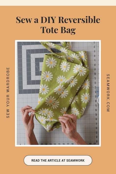 Sew a DIY Reversible Tote Bag Diy Baggu Bag, Reversible Tote Bag Pattern Free, Beach Tote Bags Diy, Crochet Bag Patterns, Baggu Bags, Tote Bag Pattern Free, Reversible Bag, Reversible Tote Bag, Crochet Backpack