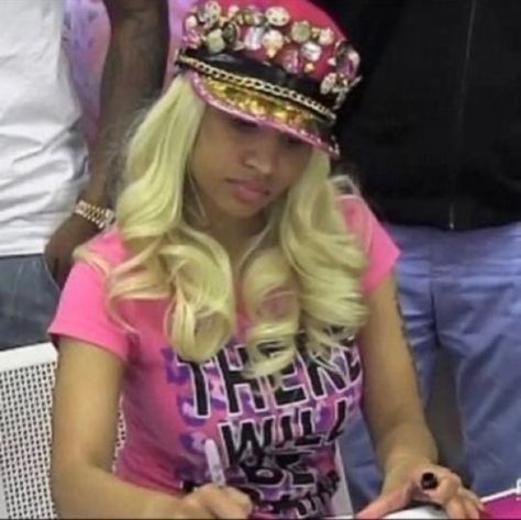 nicki minaj Old Nicki Minaj, Trashy Y2k Aesthetic, Nicki Minaji, 2013 Swag Era, Nicki Minaj Barbie, Nikki Minaj, Nicki Minaj Photos, Nicki Minaj Pictures, Pink Friday