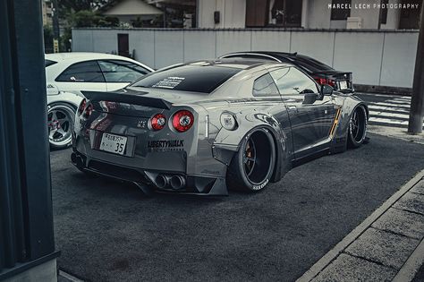 https://flic.kr/p/JZm5ZJ | LibertyWalk R35 GTR | Instagram Facebook www.mlech.com Liberty Walk Gtr, Nissan Gtr Wallpapers, Gtr 35, Gtr Nissan, Gtr Nismo, Nissan R35, Gtr Car, R35 Gtr, Mobil Drift