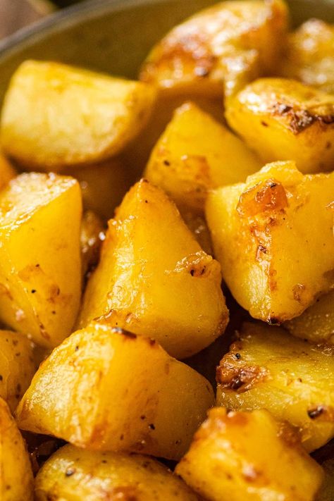 Honey Mustard Roasted Potatoes are the easiest side dish! Crispy potatoes roasted in a honey mustard sauce until golden brown. Honey Garlic Roasted Potatoes, Honey Dijon Potatoes, Dijon Roasted Potatoes, Honey Mustard Potatoes Roasted, Honey Mustard Roasted Potatoes, Golden Yukon Potatoes Recipes, Honey Mustard Potatoes, Mayo Roasted Potatoes, Honey Roasted Potatoes