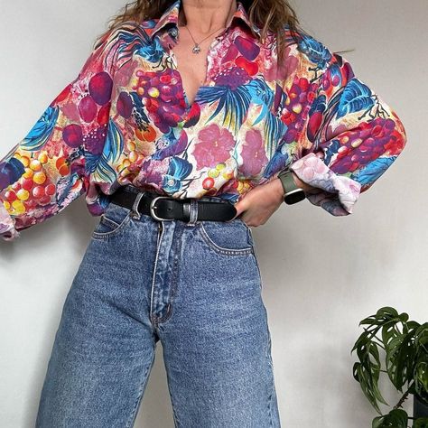 Colorful Button Up Shirt Outfit, Colorful Button Up Shirt, Button Up Shirt Outfit, Club Fits, Artsy Outfit, 90s Shirts, Breakfast Club, Button Up Shirt, Vintage Shirts