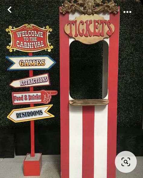 Carnival New Years Party, Carnival Quinceanera Theme, Circus Theme Stage Decorations, Circus Party Entrance, Carnival Party Photo Booth, Circus Themed Party Decorations, Carnival Theme Decorations Ideas, Circus Party Theme Decoration, Carnival Decorations Ideas Entrance