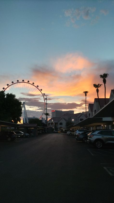 Las Vegas, Travel, Las Vegas Sunset, Vegas Sunset, Places To Go, Quick Saves