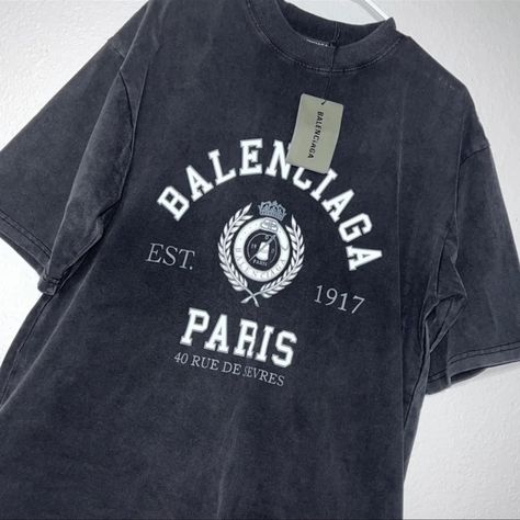 Brand New Mens Balenciaga T Shirt- Perfect Condition And Never Worn With Tags T Shirt Designs For Men, Mens Balenciaga, Balenciaga Shirt, White Balenciaga, Balenciaga T Shirt, Back Print T Shirt, Paris Shirt, Shirt Designs For Men, Balenciaga Logo