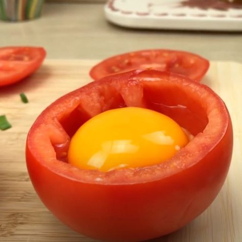 Pour egg in tomato halves for recipe you’ll want again and again Egg In Tomato, Airfryer Breakfast, Tomato Breakfast, Easy Donut Recipe, Easy Donuts, Over Easy Eggs, Cooking Dishes, Egg Dish, Easy Dishes