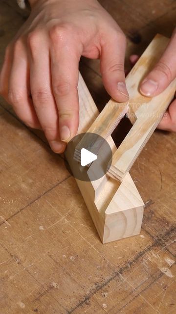 Wood Hacks Diy Projects, Types Of Wood Joints, Small Woodworking Shop Ideas, Downloadable Woodworking Plans, Construction Diy, Cnc Woodworking, Wood Joints, Small Woodworking Projects, Woodworking Joinery