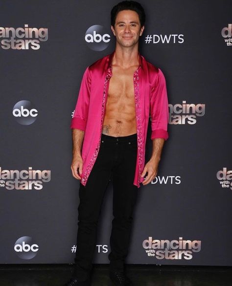 Sasha Farber Wiki, Bio, Net Worth, Success Story, and Personal Life Family Success, Sasha Farber, Emma Slater, Kaitlyn Bristowe, Famous Dancers, Summer Olympic Games, Show Dance, I Love Me, Simone Biles