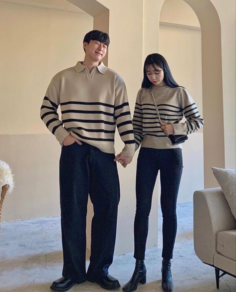 korean couples, asian couples, asian love, korean love, chinese couples, japanese couples, japanese love, girlfriend, boyfriend Couple Matchy Outfits, Outfits Parejas, Terno Outfit, Japanese Couples, Matchy Outfit, Japan Fits, Asian Couples, Korean Love, Korean Couples