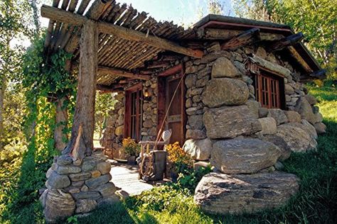 Stone Cabin, Casa Hobbit, Case In Pietra, Tiny House Swoon, Fishing Cabin, Stone Cottages, Cottage Cabin, Stone Cottage, Hus Inspiration